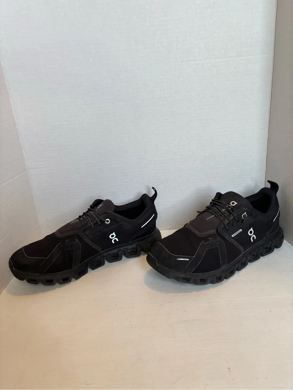On Cloud Men's Cloud 6 Waterproof Shoes size US 7.5